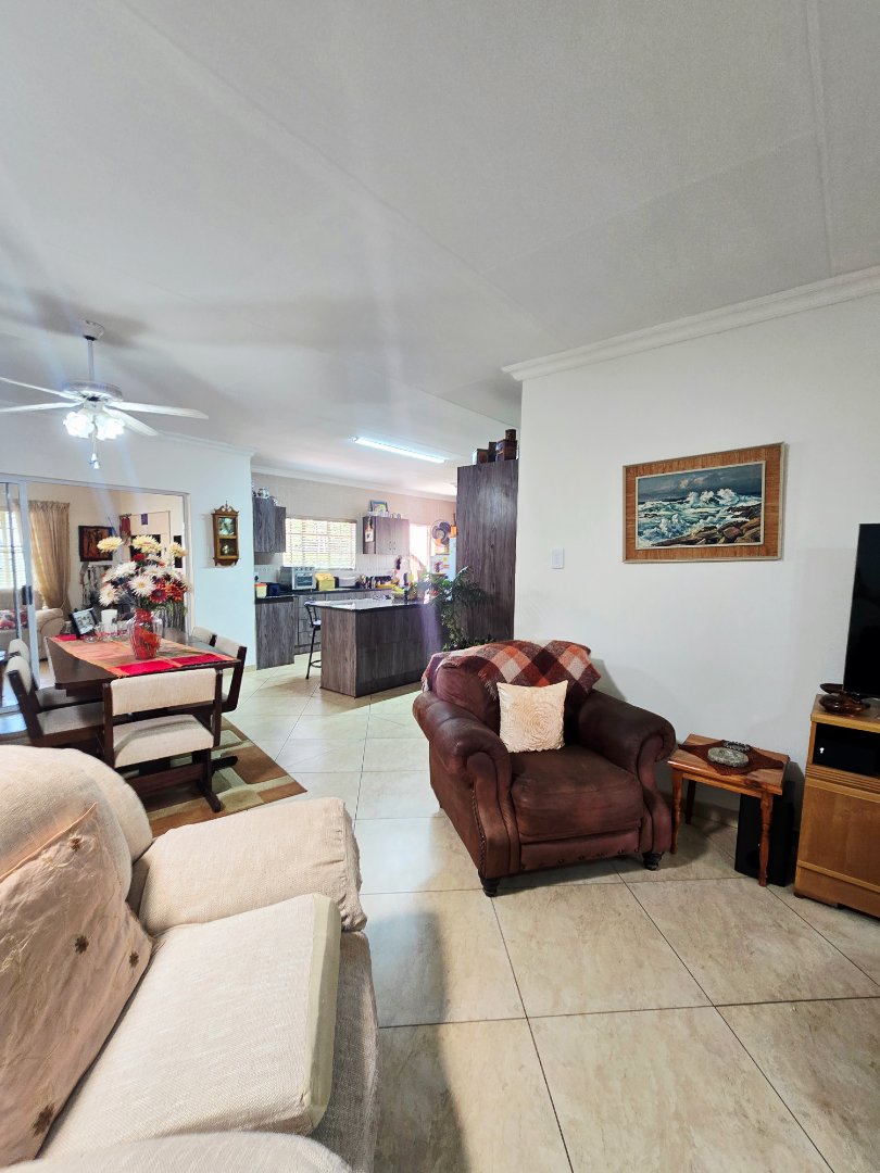 3 Bedroom Property for Sale in Flimieda North West